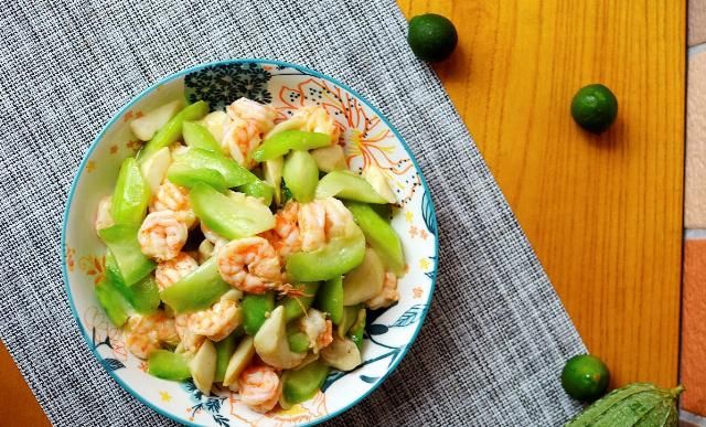  必吃|夏季我家必吃的消暑降火美食，三高肥胖人群放心吃，强烈建议收藏??