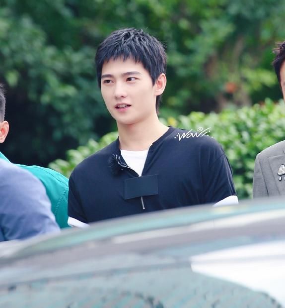  人选|《元气满满的哥哥》官宣，嘉宾分为两队，两位队长人选令人满意