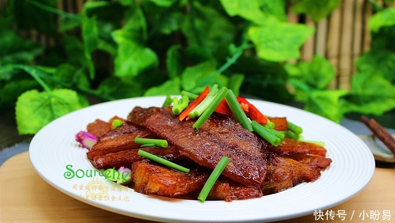  不用|三伏天就馋此肉，不用炒不用炖，酥香可口，肥而不腻，太香了