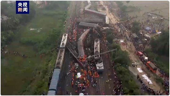 印度奥迪沙邦列车相撞事故已致超300人死亡