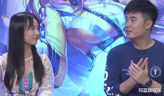  郑恺|郑恺地铁被人偶遇玩手游！镜头放大十倍后，网友都沉默了！