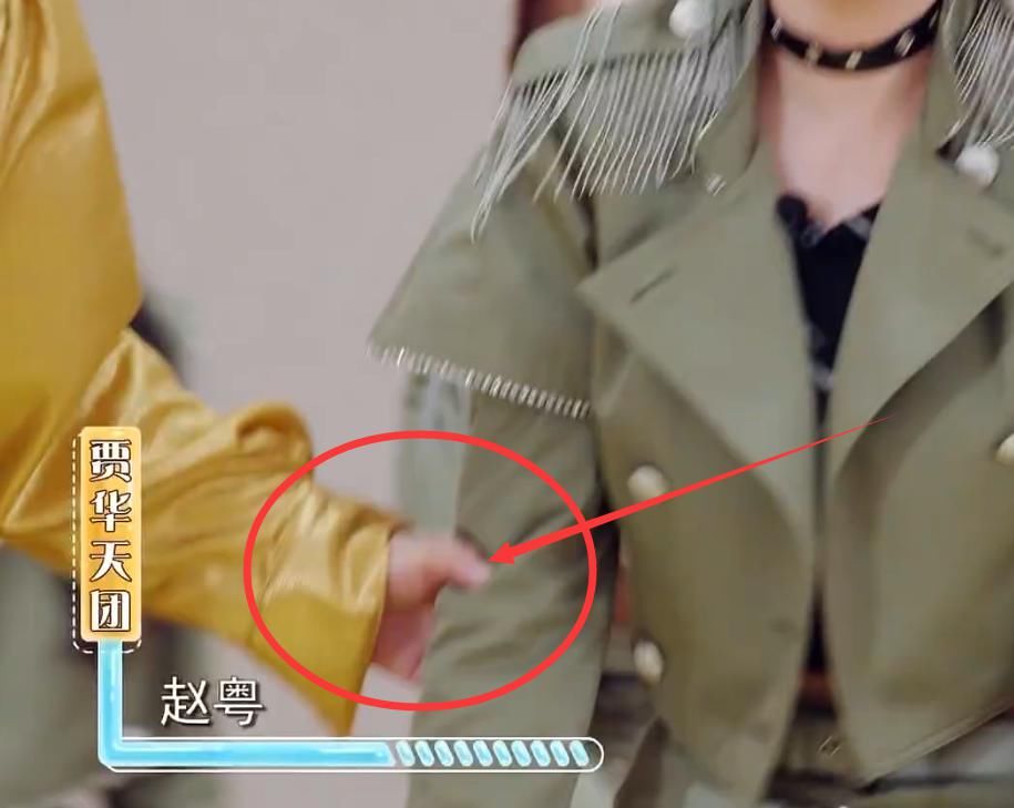  厉害|硬糖少女斗舞遇豪横对手希林被轰下台，赵粤被强拉上台，陈卓璇厉害了