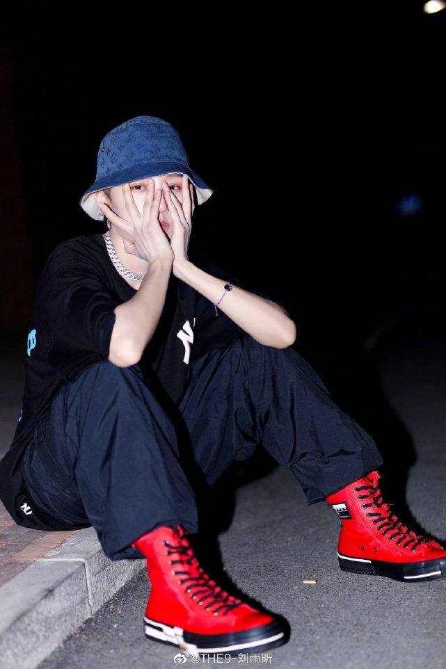  出道|刘雨昕加盟《潮流合伙人》，出道的第一个综艺，你会看吗？