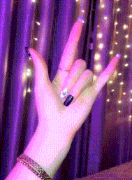  女朋友|开心一笑：我女朋友打了电话过来，急忙拿出来挂掉，熊又走了回来