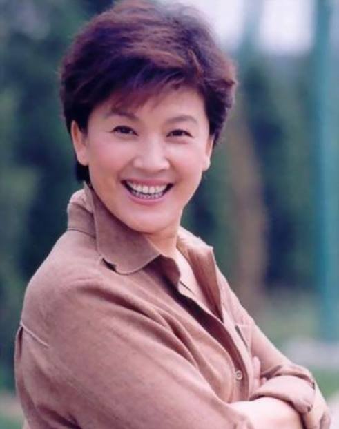  打胎|她是国家一级演员，曾为拍戏忍痛打胎导致不孕，如今67岁却很幸福