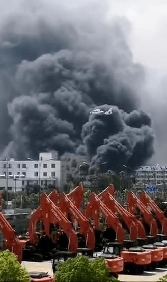  消防|暮鼓晨钟 | 工厂突发大火浓烟滚滚，企业这四项防火措施不能省