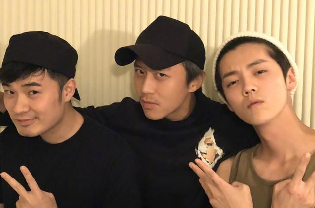  公布|跑男三兄弟携手做综艺，1个“哈”组成节目名，有两大嘉宾未公布