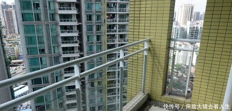  美观|小户型装修，阳台只晾衣服太浪费？不妨装个地柜，美观又实用