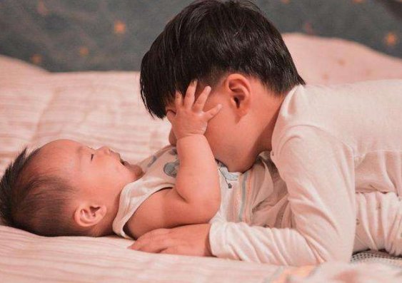  二胎|90后对生娃不热衷，并非是不喜欢孩子，而是4个现实问题太难了