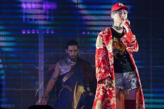  导师|好声音请李宇春做导师，歌手让华晨宇当歌王，统统都是作死