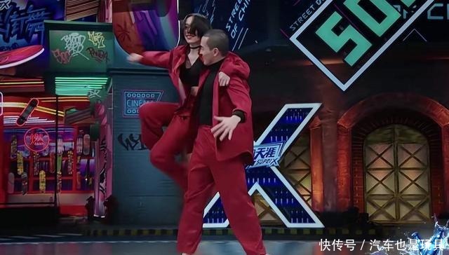 难显|《街舞3》大神偷懒纷纷抱团“划水”过关,三个问题难显冠军相