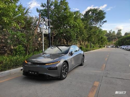 新能源汽车|买一辆概念车是什么感觉小鹏P7简单上手体验