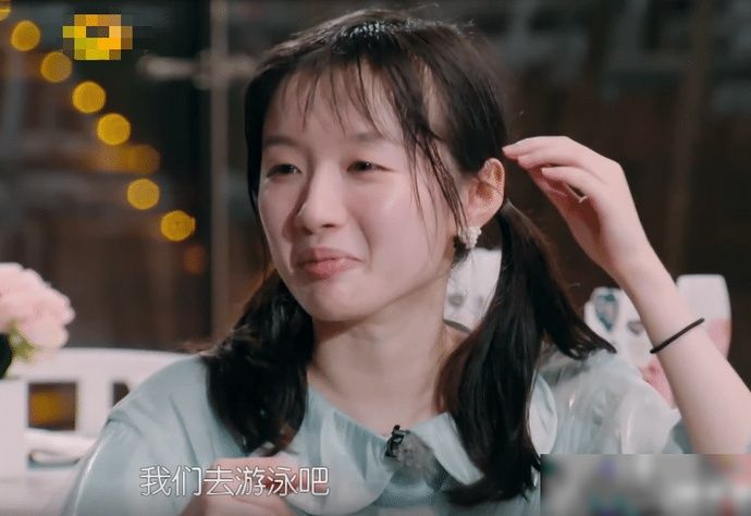实锤|《中餐厅》李浩菲调侃去游泳,却听颖宝说的话,“赵小刀”实锤了