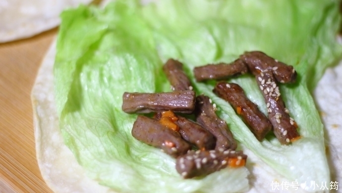 少许|教你在家做好吃的牛肉卷饼,早餐来一份,精力充沛一整天!