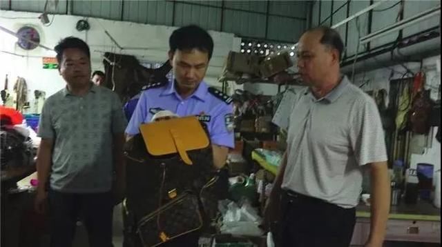  市公安局|涉案4亿！你买的LV、GUCCI等品牌包可能产自广西这条村……