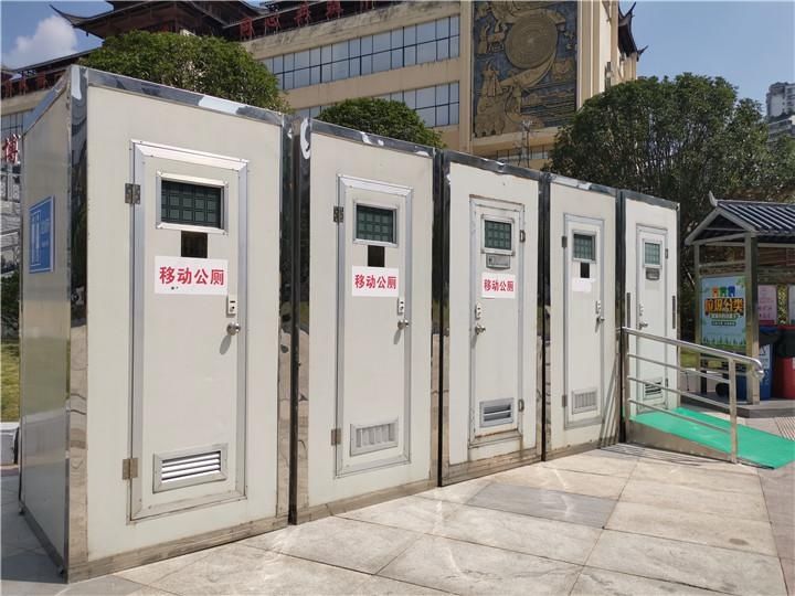  投用|凯里10间移动式公厕将投用，市民称赞“好方便”