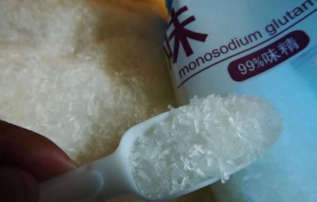  鸡精|鸡精和味精有什么区别？食用二者对人体不好吗？真相其实是这样