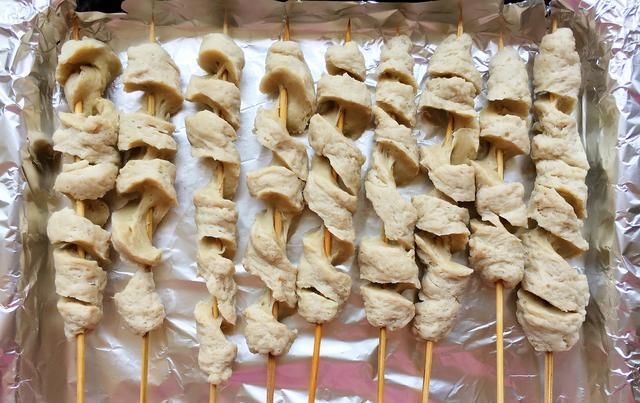  将面筋|家常烤面筋的做法，自制面筋，香辣不用买，一次吃够，教你制作