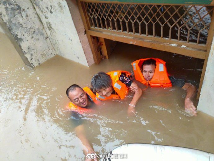  抗汛|平均年龄45岁，唐山遵化岭俊救援队赴皖抗汛