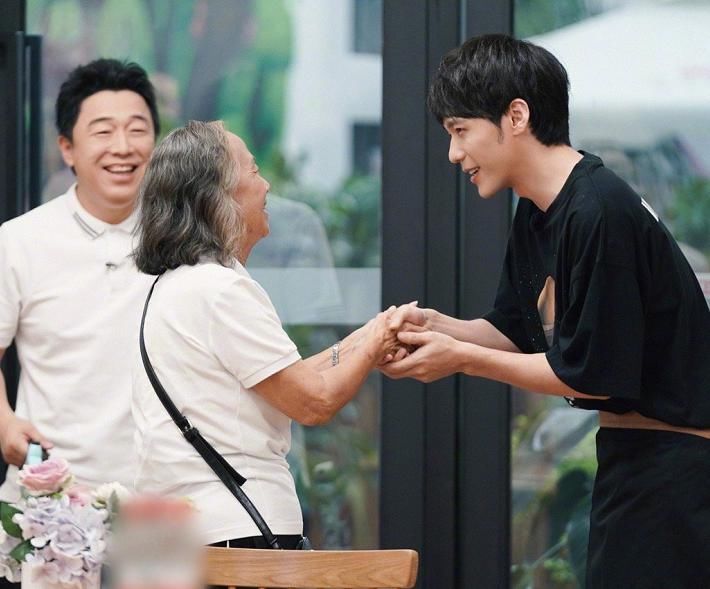  师哥|白宇拼演技？忽悠王彦霖说自己是师哥，揭晓是90后时被对方吐槽