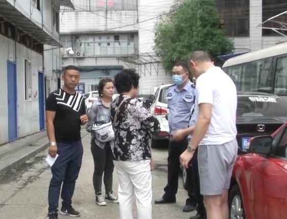  驾驶员|省外游客怒扇贵州导游一耳光，只因导游说了这样一句话……