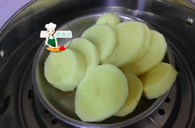 解馋|土豆此做法，绵滑细腻，两天不错就嘴馋，又香又解馋，一盘不够吃