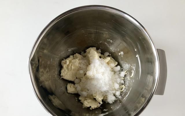  奶油奶酪|网红巴斯克芝士蛋糕，自带烟熏感的奶香芝士，做法竟然这么简单