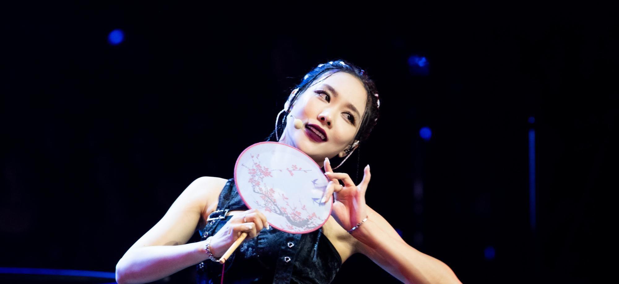  对手|《浪姐》“秋雅”被评表演过重，动作意外与对手重复，孟佳急避嫌