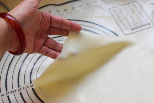  好吃|做了好多次薄饼，这种方法最简单，薄如纸，软如丝，卷菜特好吃