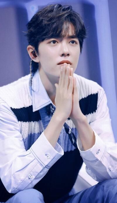  版权|八月：肖战三部待播剧，最先播出的或是被国外买下版权的这一部