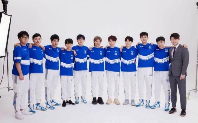  俱乐部|ES现役人气不如梦泪，粉丝那么多却像摆设？水友：都去内战了