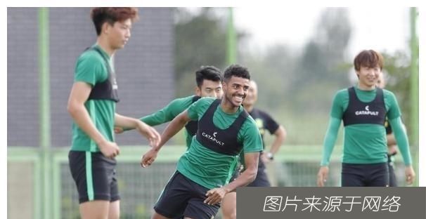  袁野|真爱！名记袁野给阿兰定下目标：14场10个球可以不？来吧老弟