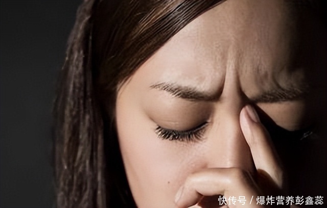 到了这个年纪大脑会断崖式的衰老(到了某个年纪，大脑或出现“断崖式”衰老，帮你让大脑老得慢一点)