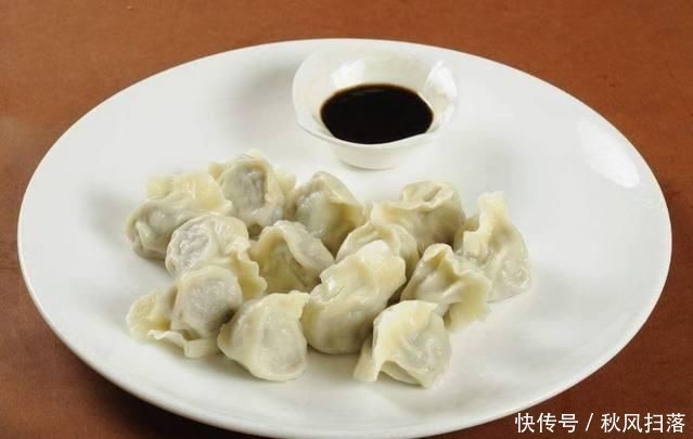 南方人|南方人第一次去东北菜馆,2个人点了4道菜,上菜后都看傻了