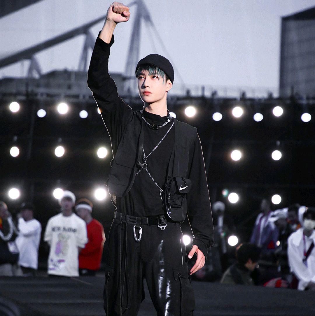  街舞|王一博凭一己之力，为街舞贡献三支千万级视频，话题度破亿