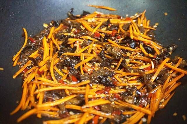 胡萝卜|这菜就是下饭的代名词,天再热,它一上桌,也能米饭吃光