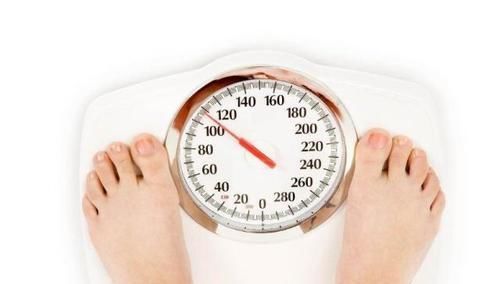  们自身|血糖偏高，可能会出现5个症状，早发现早治疗，不妨了解一下