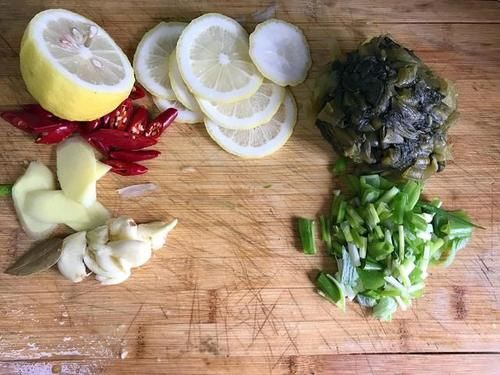  柠檬|立秋少吃猪肉多吃它，10元一斤，肉质鲜美，孩子常吃补钙长个子！