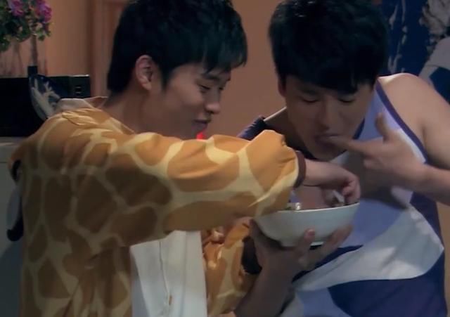  食物|吃东西就服杨紫和陈赫：一个不嫌食物多，一个不嫌食物脏