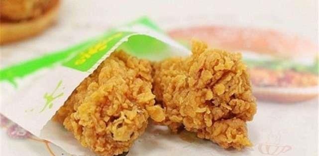  心疼|炸鸡店从不断货，这么多“鸡翅”哪来的？看完答案后：心疼小鸡！