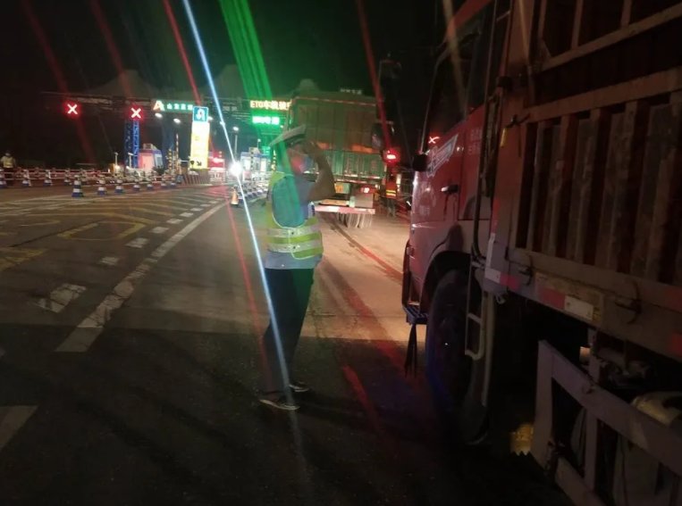 聊城|保安全、保畅通，聊城高速交警在行动