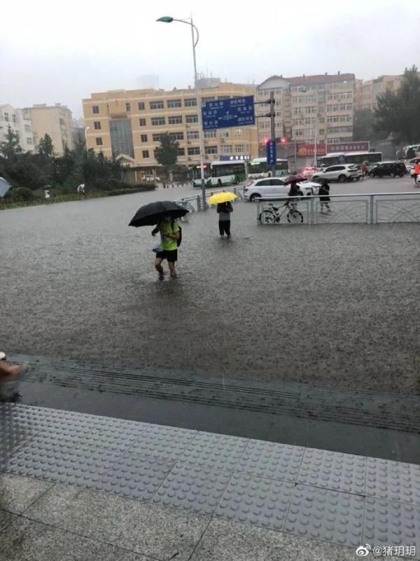 红色|暴雨红色预警！暂时封闭！限行！暂停运营！