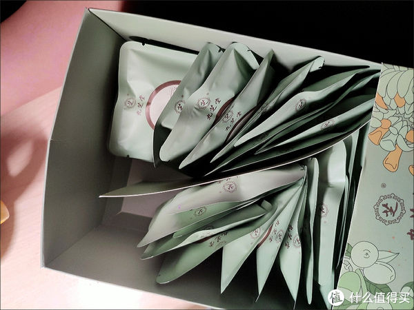 中秋送礼给老人家送什么好(中秋给家里长辈送礼就送点茶)