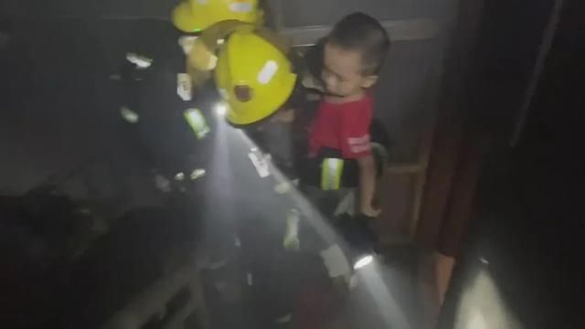  东西|3人被困，2人是儿童！又是这个大家常用这个东西……