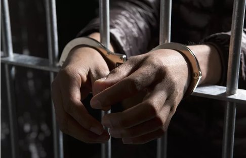 胡先生的手|短视频公司老板被人盗刷三万元，窃贼竟是公司剪辑师：密码也没告他，他是怎么干的？