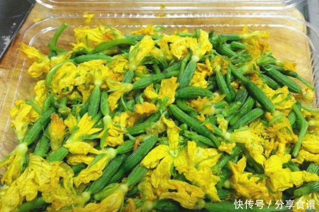 清炒黄瓜花|这菜一到夏天争着吃,隔天炒一盘,清脆可口,皮肤水灵,肠道舒坦