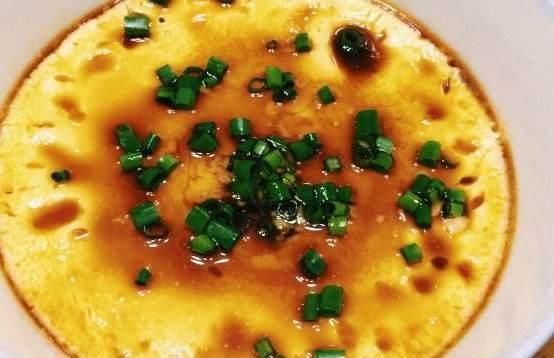  食材|鸡蛋只会炒着吃？这样做，滑嫩爽口，孩子隔3差5吵着要吃