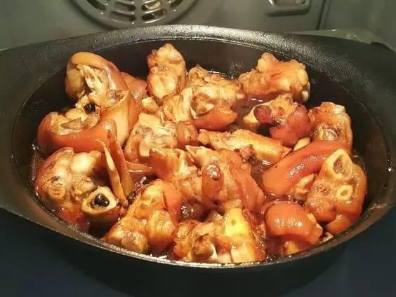 猪蹄洗净|炖猪蹄时用上这一招,几分钟就迅速软烂,关键还入味!