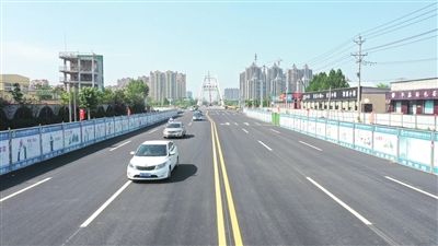 南路|钢铁南路部分路段快车道修后通车