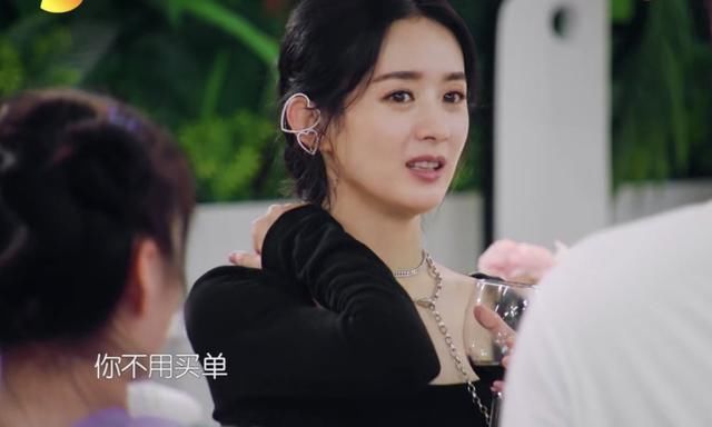  赵丽颖和黄|《中餐厅》林大厨的钱还没还，又欠张亮2000，赵丽颖说出实情